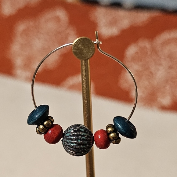 NEW Hand Crafted Beaded Hoop Earrings with Southwestern Influence - Picture 2 of 3